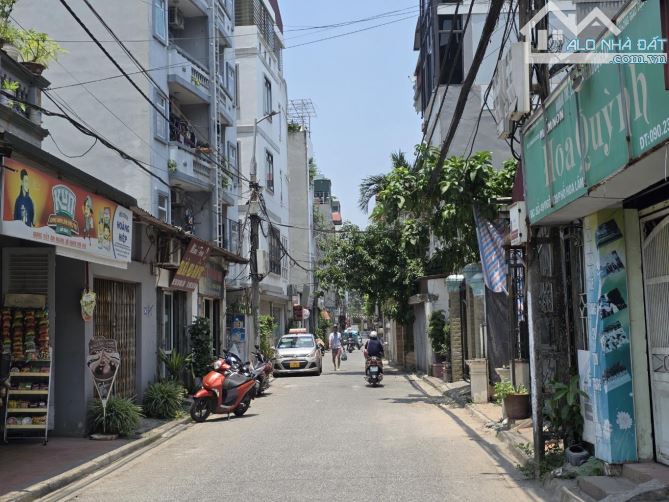 Bán đất tặng nhà 5 tầng - VIỆT HƯNG - LONG BIÊN - DT 77m