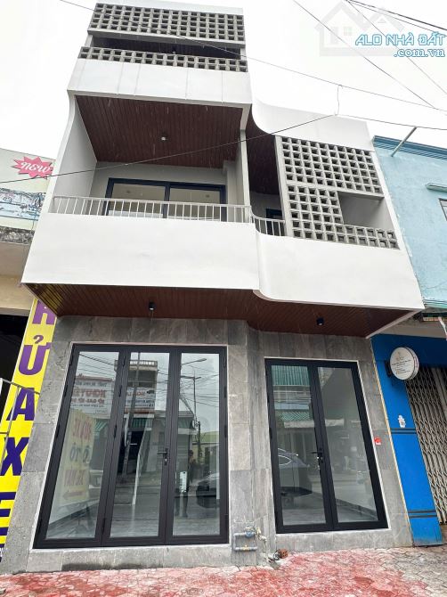 BÁN NHÀ 2 TẦNG MẶT TIỀN QUANG TRUNG GIÁ CHỈ 3.8 TỶ TRUNG TÂM QUẢNG NGÃI
