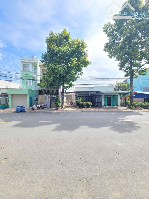 đất 89,7m2 3ty9 TL MT đường Phạm Ngũ Lão p.Dĩ An Tp.Dĩ An