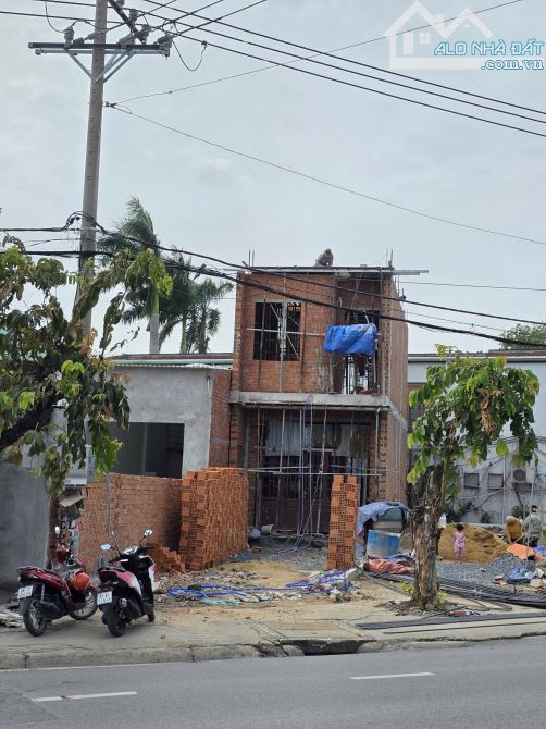nhà 112m2 7ty5 TL Trệt Lầu MT đường ĐT743C kinh doanh, p.Tân Đông Hiệp Tp.Dĩ An