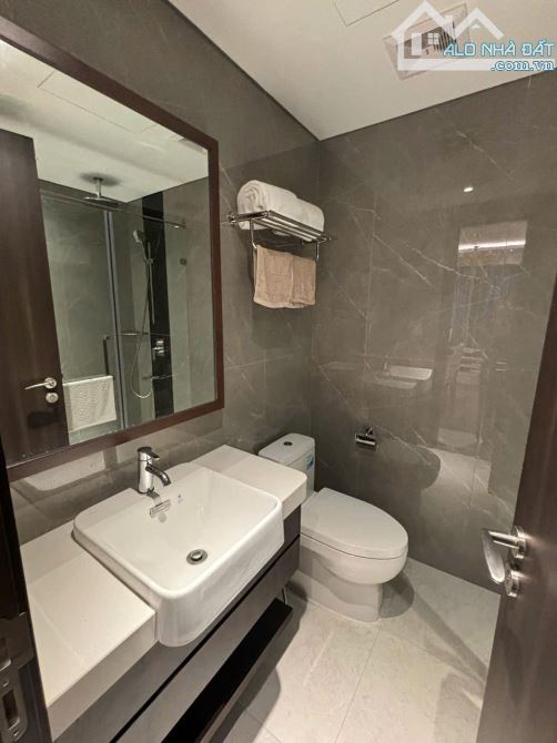 Bán căn hộ chung cư tại The Gloria, 8tỷ6, 57m2, 2PN, 2WC, giá siêu hời!