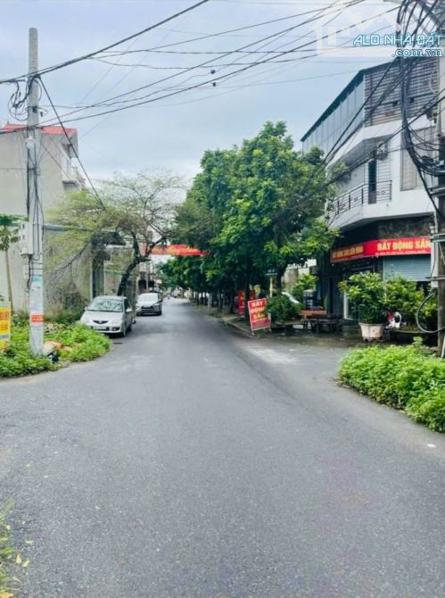 Đất phân lô đấu giá 68m trục chính kinh doanh oto tránh gần QL6 giá 7,5 tỷ
