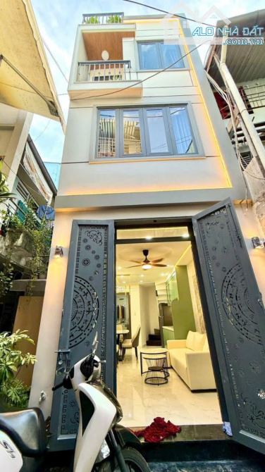 Lý Chính Thắng Thông Nam Kỳ Khởi Nghĩa, P.Võ Thị Sáu Q.3, 30m2 4 Tầng 3PN. Chỉ 5.98 tỷ