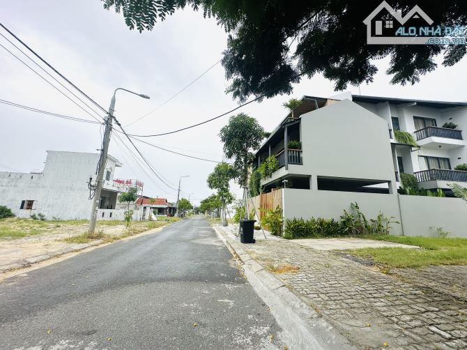 BÁN ĐẤT ĐƯỜNG TRẦN VĂN GIẢNG 80M2 B2.49 GIÁ 4.7 TỶ VỊ TRÍ ĐẸP TÂN TRÀ ĐÀ NẴNG