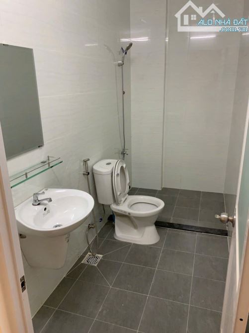 Bán nhà 2 tầng mặt tiền đường Vườn Lài 84m2 có 2PN-2WC nhà mới vừa ở vừa kinh doanh