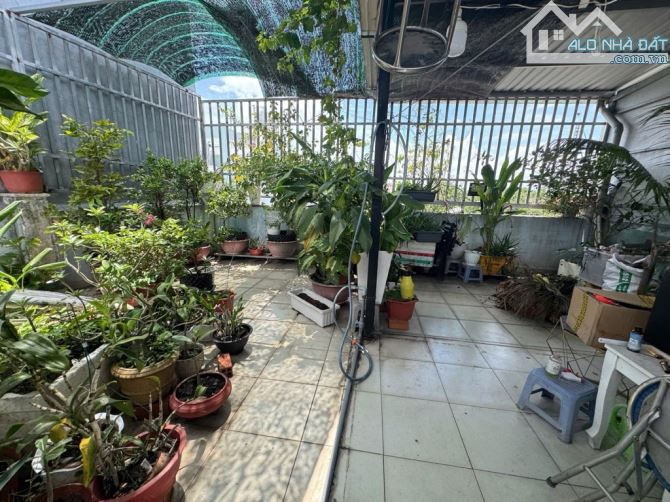 Nhà  Đẹp 4 Tầng 52m2 Bình Đông Quận 8,hoàn công,ở ngay Giá Chỉ 5.2 Tỷ