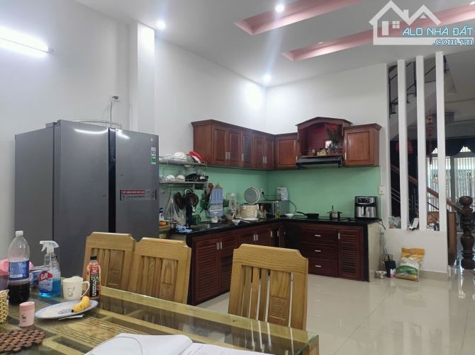 Bán nhà MP Nguyễn Khang, Thanh Khê , dt 85m2, 3t, mt 5m. Giá 5.8 ty