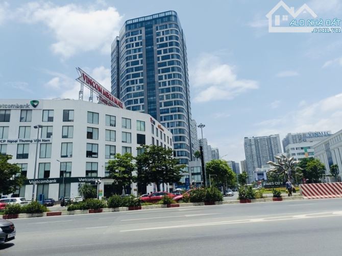 BÁN NHÀ MẶT PHỐ MINH KHAI - VỈA HÈ - HAI MẶT TIỀN - KINH DOANH - DT 115M . GIÁ BÁN 69.5 TỶ