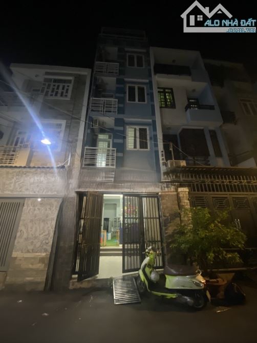 4 TẦNG HXT NGUYỄN  VĂN LINH - TRUNG TÂM Q7 DT: 4*16.5m- 14 tỷ