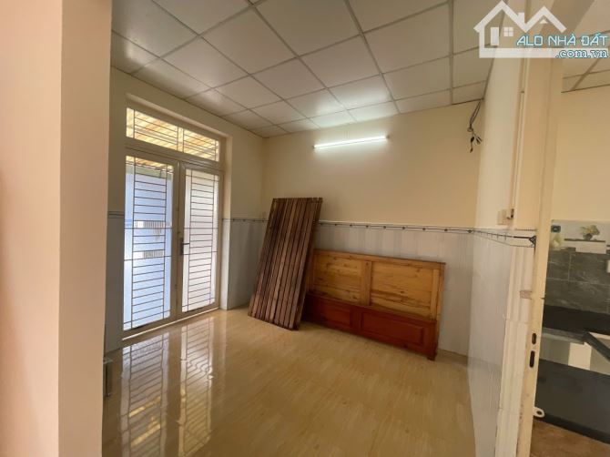 CẦN TIỀN XÂY NHÀ BÁN GẤP CĂN 2 MẶT TIỀN 8.5x11m NHÀ PHỐ DĨ AN, ĐANG CHO THUÊ DÒNG TIỀN