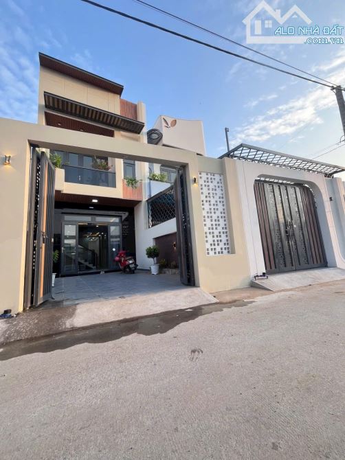 Bán Nhà 5x25m Sau Lưng Trường Mẫu Giáo Long Trạch Cần Đước. Cách MT 100m