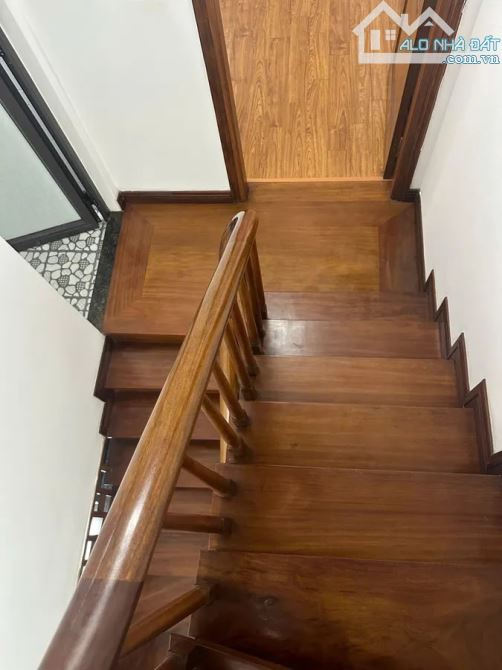 NHÀ ĐẸP SÁT PHỐ LÊ TRỌNG TẤN, 5 TẦNG Ở NGAY, NGÕ Ô TÔ, KINH DOANH, 36M2, 13.5 TỶ