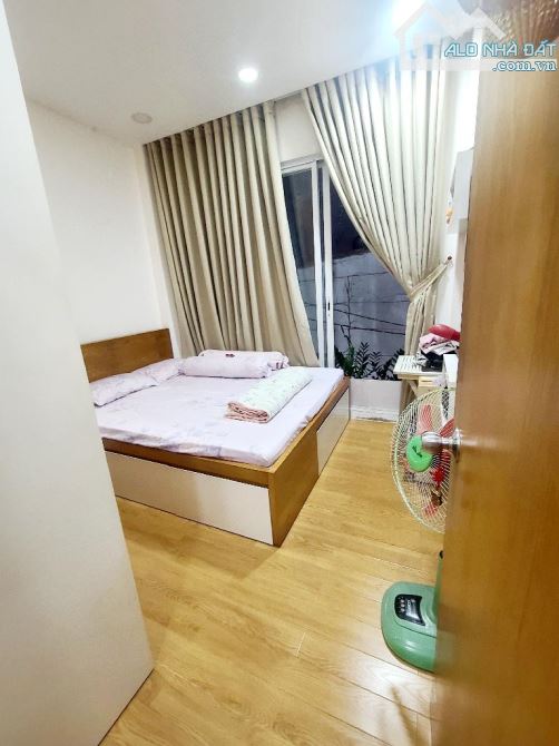 Bán nhà 4 tầng, dt 22m ngang 3.5m, Núi Thành, Phường 13, Tân Bình, giá nhỉnh 3 tỷ