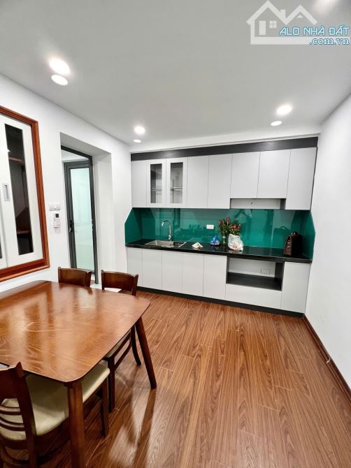 MẶT NGÕ PHỐ NGUYỄN TRÃI TO NHƯ PHỐ – Ô TÔ TRÁNH – KINH DOANH SIÊU ĐỈNH – 6 TỶ