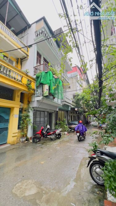 Bán nhà gần Hồ Hoàng Cầu, phân lô, ô tô tránh, kinh doanh 21 tỷ