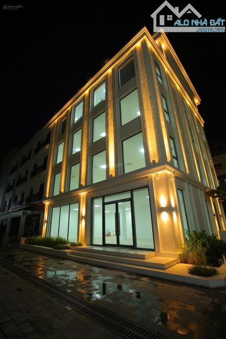 BÁN TÒA VĂN PHÒNG TRUNG TÂM QUẬN THANH XUÂN- DT225M2 XÂY 6 TẦNG - LÔ GÓC- 3 MẶT THOÁNG