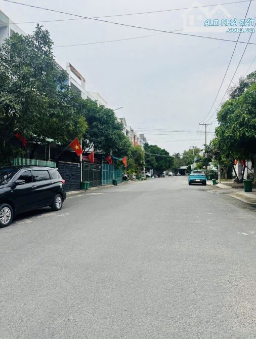 Bán Đất P. Tân Phong, Đối Diện Công Viên Khu Dân Cư Tân Phong, gần Trường THCS Tân Phong