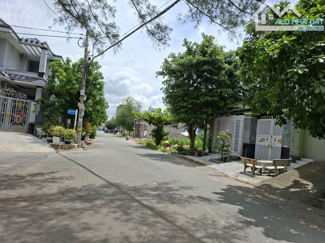 Bán đất thổ cư 2 mặt tiền trước sau hẻm xe tải Nguyễn Văn Tạo, Nhà Bè