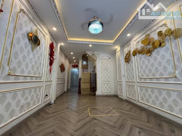 Bán nhà Ngô Thì Sỹ- Vạn Phúc ,41m2, 6 Tầng , Thang Máy, Kinh doanh - Oto vào nhà chỉ 12 tỷ
