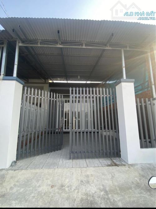 Bán gấp nhà 120m2 Xã tân hiệp SHR Giá 790tr Hóc Môn bán trong tuần Gấp !!