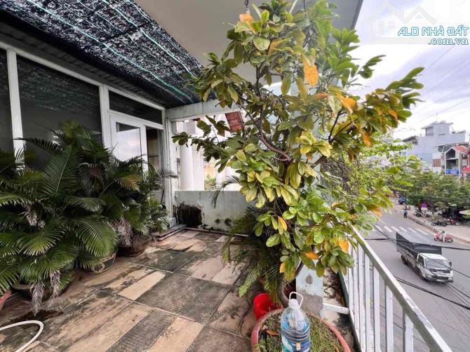 Đầu Tư Gì Cũng Thua Lô Này, Nhà Trung Tâm Hải Châu Bán Đất Tặng Nhà 127m2 Giá Rẻ Nhất TT