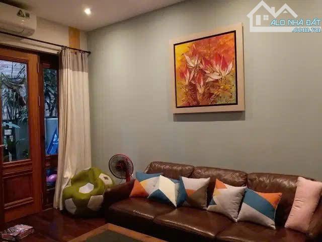 Bán nhà lô góc - khu Vip Quảng An - gần hồ Tây cực hiếm