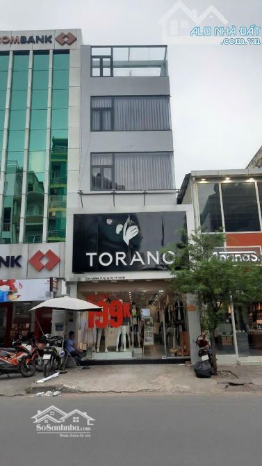Nhà bán MT Thương hiệu Lý Tự Trọng Quận 1 4.2x20m, Trệt + 3 Lầu -HĐT: 120 triệu, giá 43 tỷ