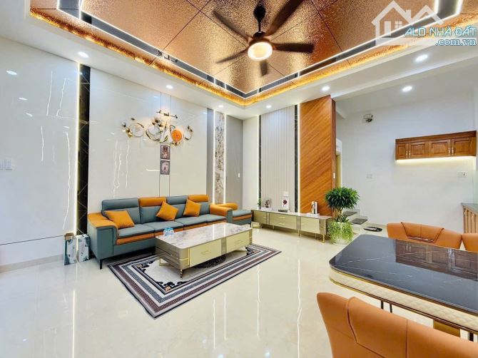 5❌9m, NHÀ BÁN 4 TẦNG,HXH, KHU PHÂN LÔ, NGUYỄN VĂN KHỐI, P8 GÒ VẤP, NHỈNH 6 TỶ