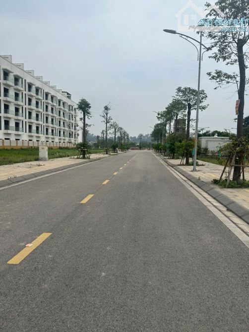 Bán lô Amdi Việt Đoàn dt 85m mt 5m hướng nam giá 3.35 tỷ