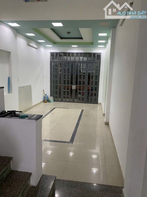 Bán Nhà Mặt Tiền KDC Phân Lô Tạ Quang Bửu Quận 8 - 4x18m -View Cực Đẹp