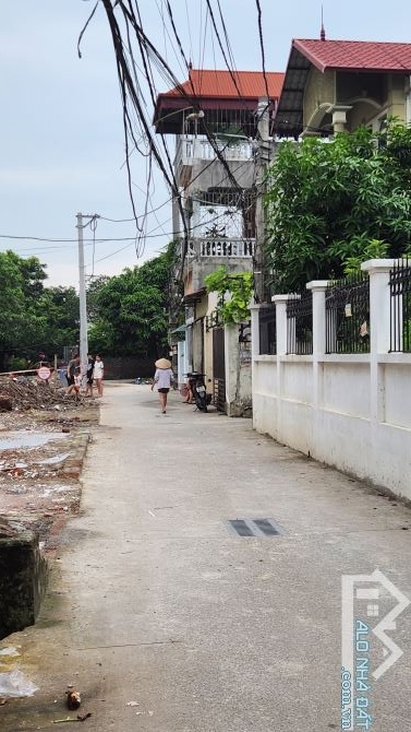 Bán đất Đại Mạch ô tô VF3 đỗ cửa, 50m ra công viên. Nhỉnh 3 tỷ