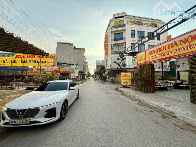 Hoa hậu 94,5m mặt tiền 7,5m có sẵn nhà ở 4.3ha Khu đô thị mới Văn Giang
