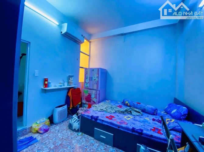 TÂN PHÚ - NHÀ ĐẸP KHUÔNG VIỆT 60M², NGAY KHU VỰC NHÀ CAO TẦNG, CHỈ 7.7 TỶ