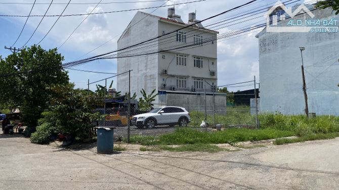 Bán đất nền góc dự án Trường Thịnh Lương Định Của P An Khánh Quận 2 cũ (157.6m2) 150 tr/m2