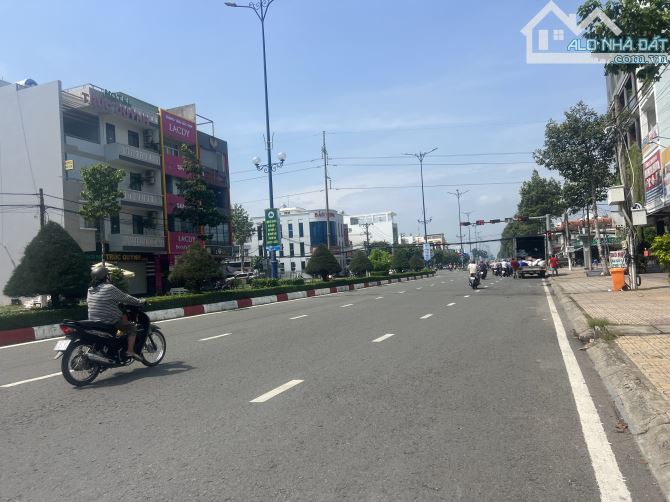 Bán mặt bằng 288 m2 đang cho thuê mặt tiền đuờng Hùng Vuơng,Đạo Thạnh tp Mỹ Tho - 1