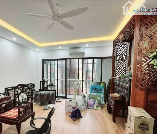BÁN NHÀ HÒA BÌNH 7 - MINH KHAI - LÔ GÓC - 2 THOÁNG - THANG MÁY - VỪA Ở VỪA KINH DOANH - 1