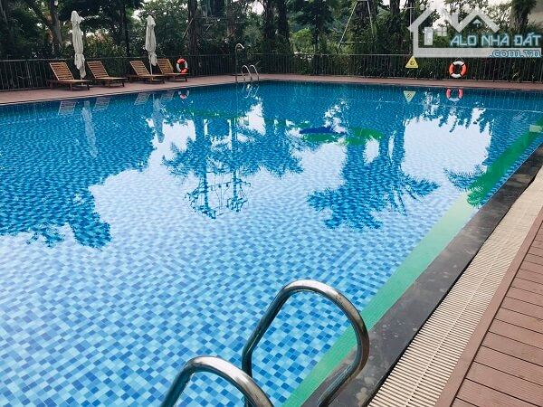 Cần bán căn biệt thự đường Ba Vì khu Cư Xá Bắc Hải, DT: 8x26.4m hầm 4 tầng có sân vườn - 1