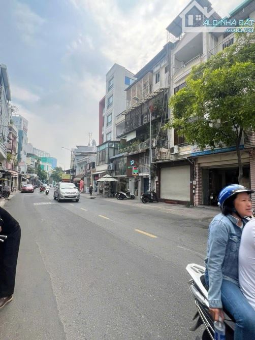 Nhà phố 3 lầu đường Nguyễn Đình Chiểu HXT 8m thông Võ Văn Tần ( 5.5 x 13m ) Giá: 21 Tỷ - 1