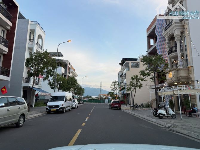 2 LÔ LIỀN KỀ THÍCH QUẢNG ĐỨC KĐT HQ2 - TP BIỂN NHA TRANG - 1
