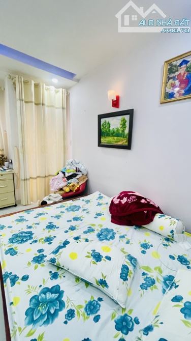 BÁN NHÀ LÔ GÓC 2 MẶT HẺM – NGUYỄN ĐÌNH CHÍNH, Q. PHÚ NHUẬN