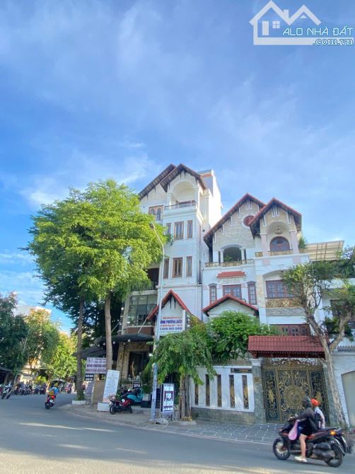 Bán Biệt Thự Góc 2MT Đường Diệp Minh Châu Quận Tân Phú.DT:14x18m.Giá 34 Tỷ - 1