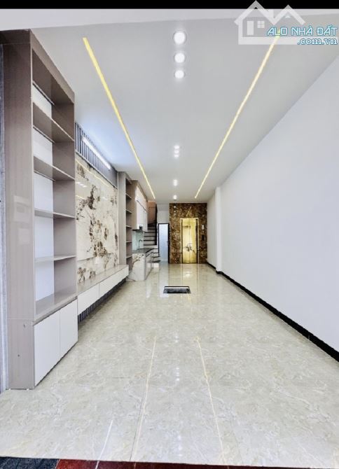 🔥 NHÀ MỚI BÁT KHỐI – 6 TẦNG THANG MÁY – Ô TÔ VÀO TẬN CỬA 📐 38m² x 6 tầng – thiết kế 4PN - 1