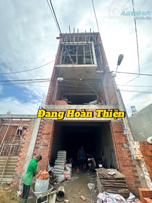 CHỦ GỞI BÁN NHÀ 1 TRỆT 2 LẦU 3 TẤM ĐÚC THUỘC KDC HOÀNG MINH CHÁNH P. HOÁ AN - 1