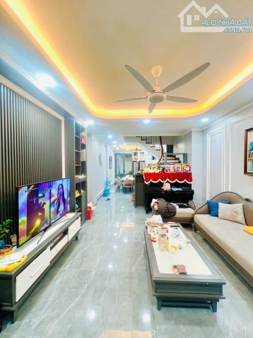 Phân lô Ngoại Giao Đoàn, Xuân Đỉnh, ô tô vào nhà, 62m2, MT 4.2m, 6 tầng đẹp giá chỉ 14 tỷ - 1