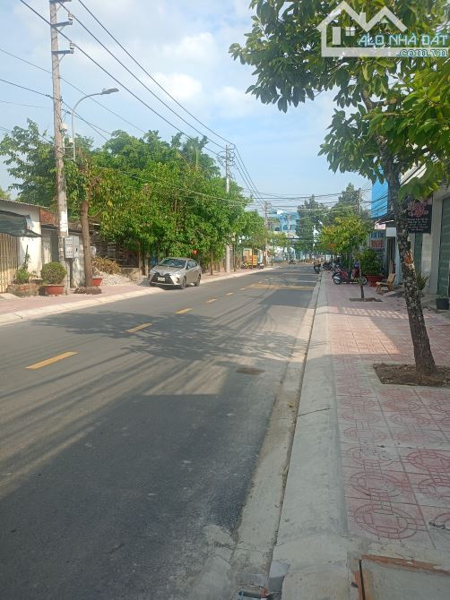 Biệt thự đường Phạm Văn Chiêu P6 TP Tân An - 1