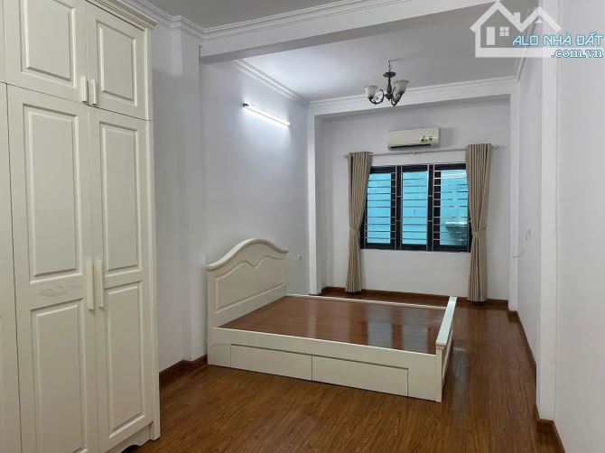 NHÀ ĐẸP SÁT PHỐ LÊ TRỌNG TẤN, 5 TẦNG Ở NGAY, NGÕ Ô TÔ, KINH DOANH, 36M2, 13.5 TỶ - 1