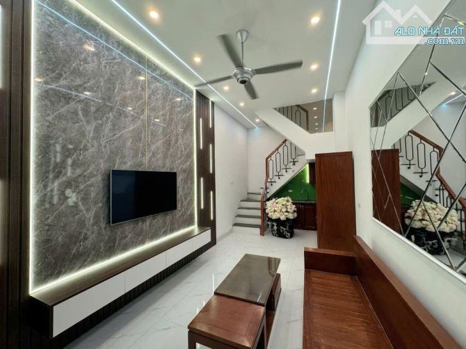 1 CĂN DUY NHẤT NHÀ PHỐ NGUYỄN TUÂN Ô TÔ ĐỖ CỬA MỚI ĐẸP 4 TẦNG 25M2 ĐỦ ĐỒ CHO THUÊ 15TR/ TH - 1