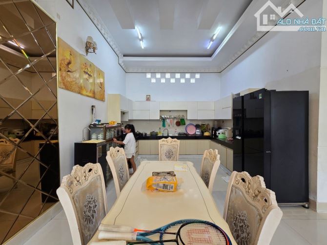 BIỆT THỰ 2 MẶT TIỀN – GIÁP QUẬN 7 – Vị trí cực hiếm – Lê Văn Lương, Phước Kiển, Nhà Bè - 1