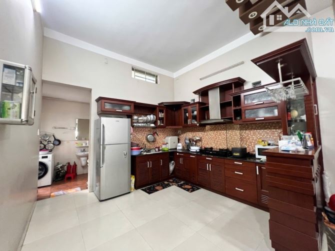 BIỆT THỰ ĐẲNG CẤP SƠN TRÀ - MẶT TIỀN PHẠM CỰ LƯỢNG - 1