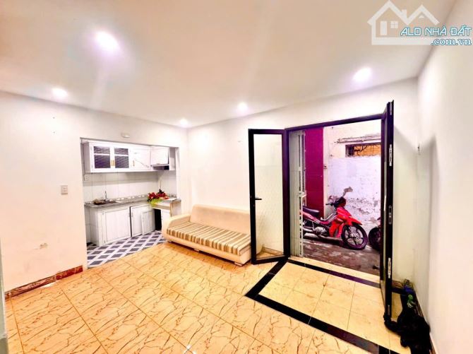 .Nhà 2 tầng Tôn Đức Thắng - Lê Chân - 1
